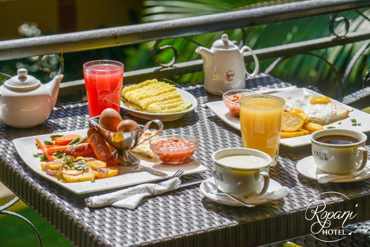 Ropani Hotel Kitende Exteriér fotografie
